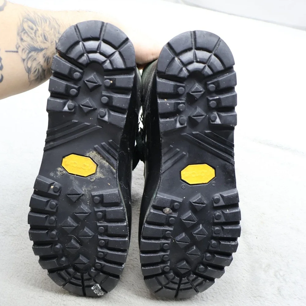 Raichle Mens 10 Hiking Boots Brn Leather Vibram Mountaineer Switzerland VTG RARE